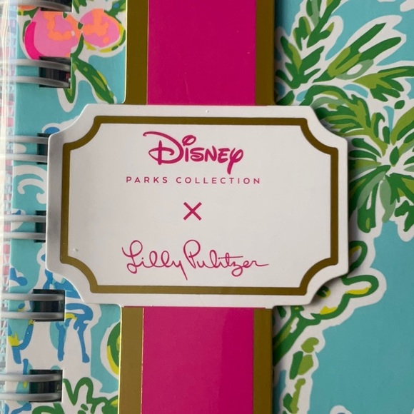 🌴 DISNEY X LILY PULITZER NOTEBOOK  JOURNAL 🌴 - Picture 16 of 16